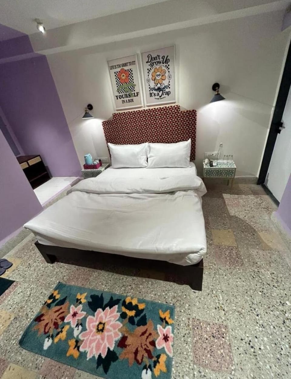 Living room, Photo of the whole room, Bedroom