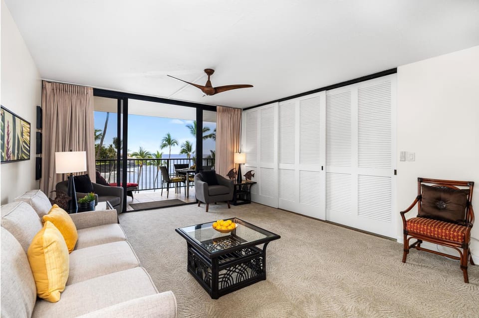 Kona By The Sea 417 House in Holualoa