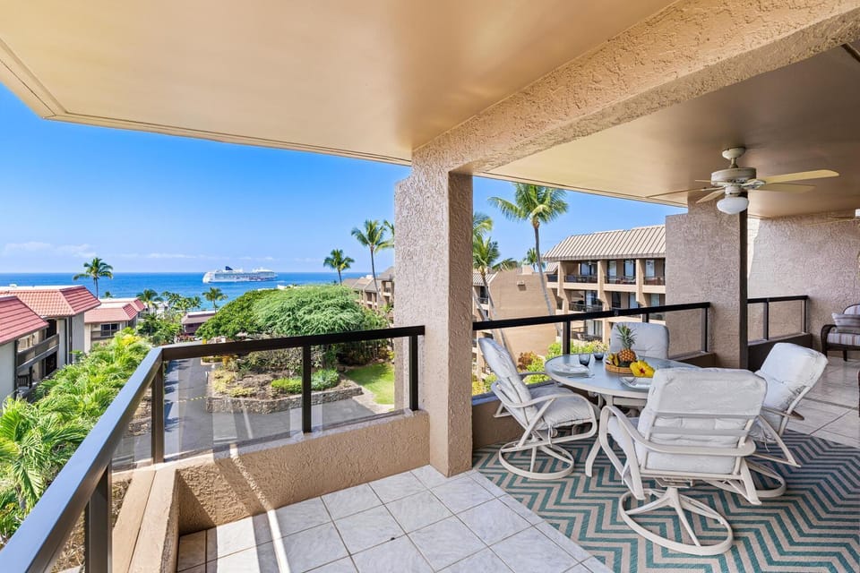 Kona Pacific E734: Penthouse Corner, Ocean Views House in Holualoa