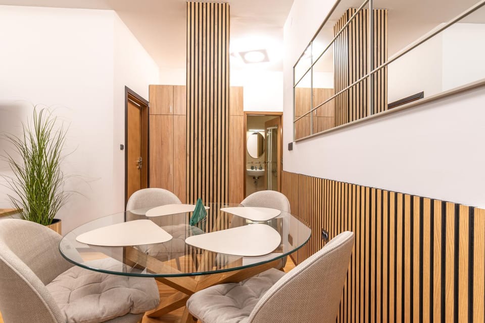 Dining area, Breakfast, Dinner