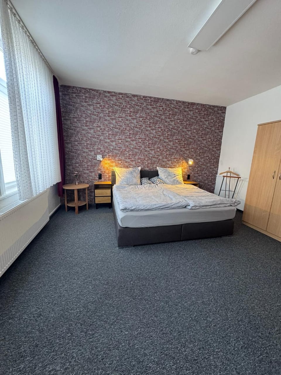 Bed, Photo of the whole room, Bedroom, wardrobe