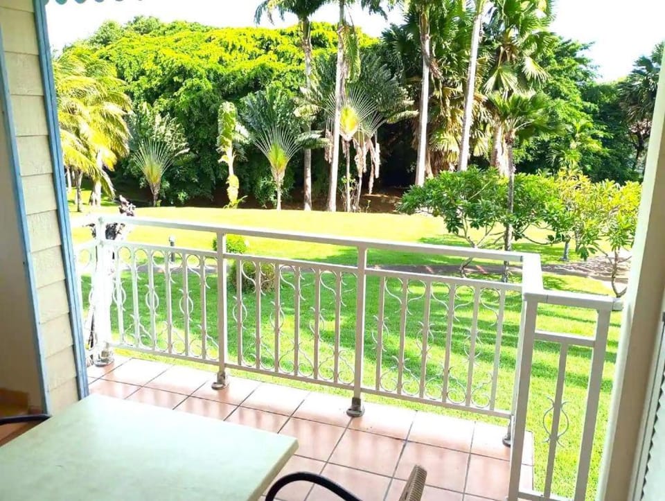 Caribbean Resort Experience - Accès Plage & Piscines - Séjour Premium Ti Dominique II Apartment in Sainte-Luce