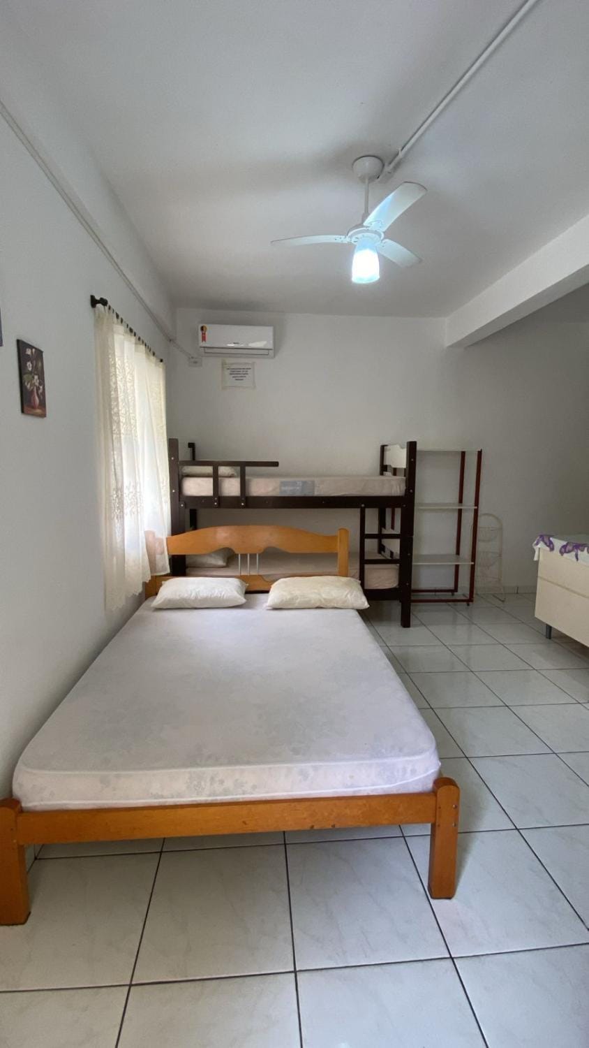Apartmento 3 a 500 metros Praia Grande c ar Apartment in Ubatuba