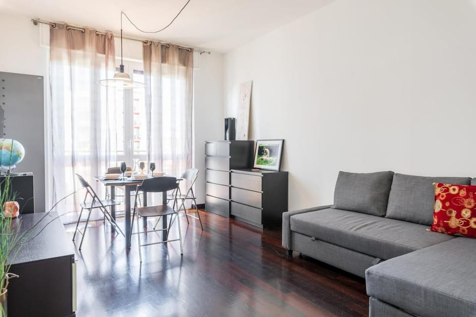Designer apartment between Brera and Arco Apartment in Milan