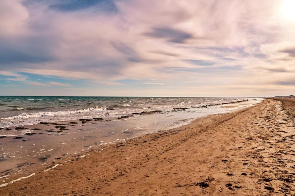 Nearby landmark, Day, Natural landscape, Beach