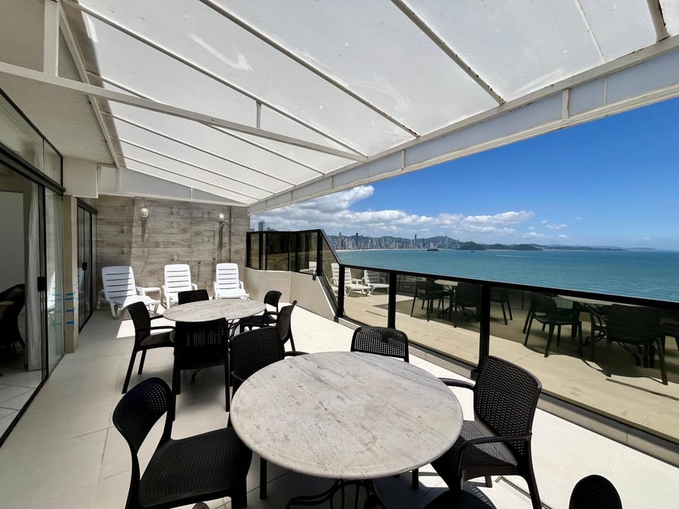 Cobertura Quebec Beira-Mar Apartment in Balneário Camboriú