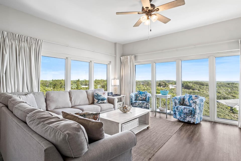 Beach Manor at Tops'l 701 House in Miramar Beach