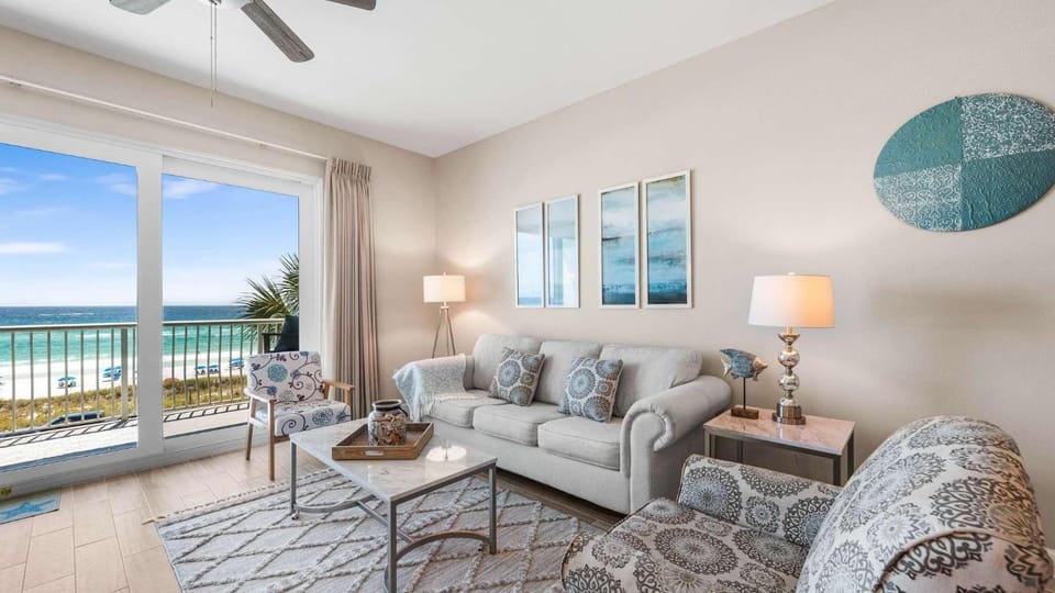 Beach Retreat 305 House in Miramar Beach
