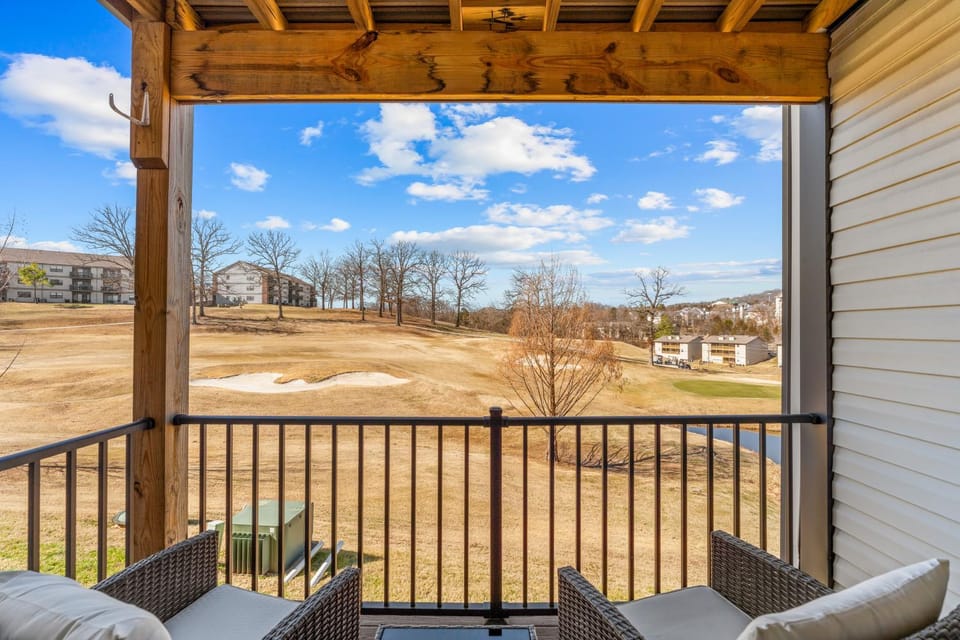 View (from property/room), Balcony/Terrace