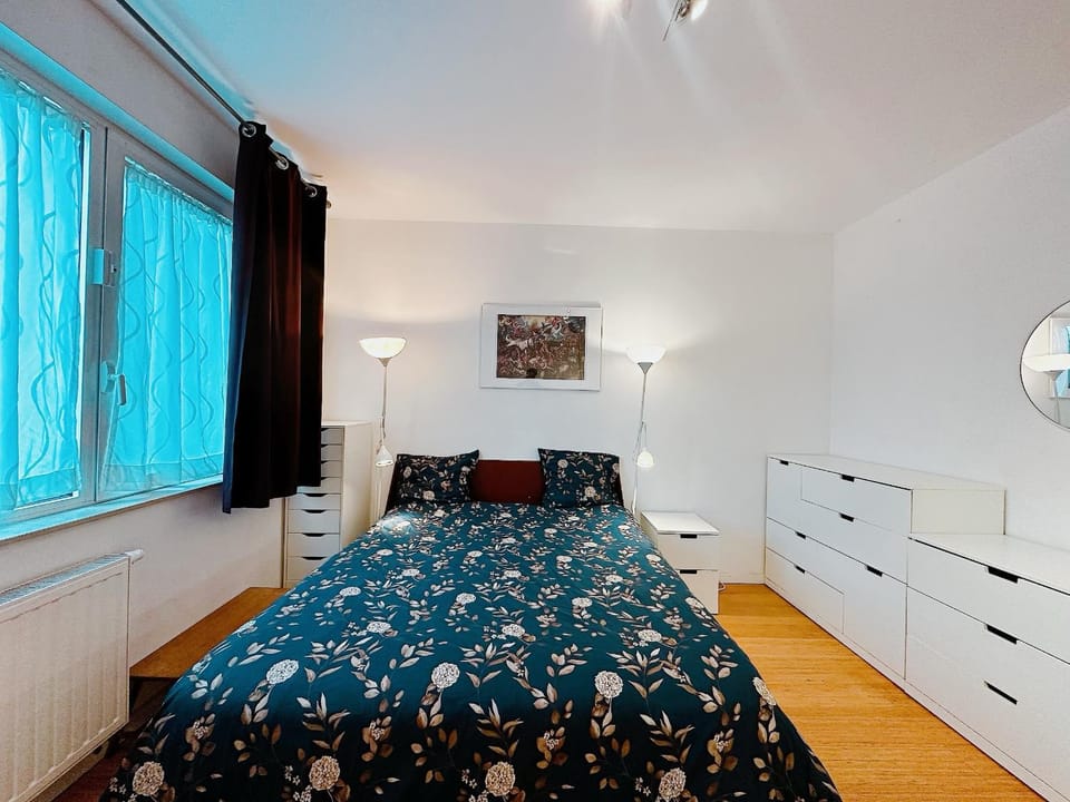 Bed, Photo of the whole room, Bedroom, wardrobe