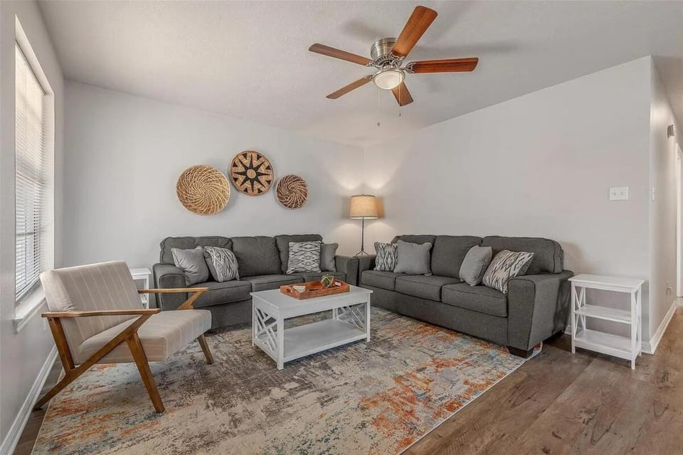 Stylish 2BR Comfort Near Texas A&M - EV-Friendly Apartment in College Station