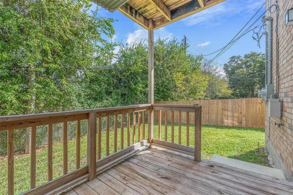 Stylish 2BR Comfort Near Texas A&M - EV-Friendly Apartment in College Station