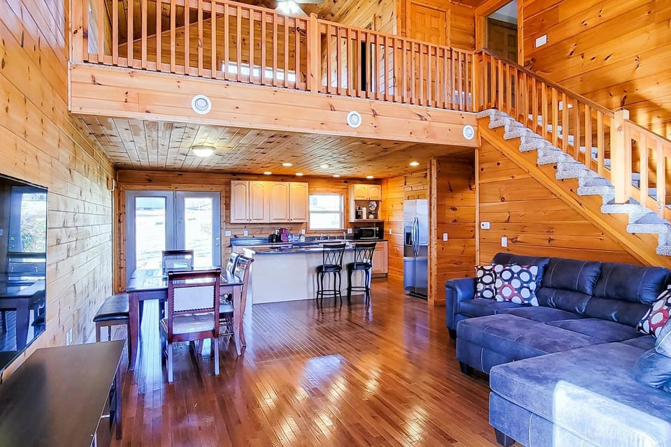 Mountain Home Sleeps 10 Fireplace Foosball Table House in Sevierville