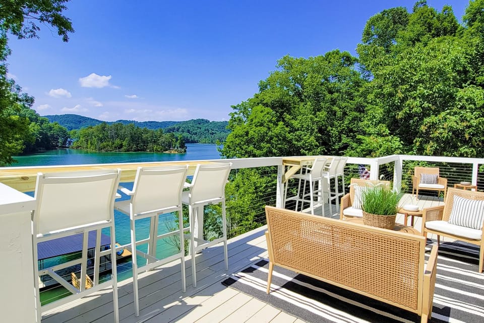 Waterfront Norris Lake Gem Sleep 11 Dock Fire Pit House in Norris Lake