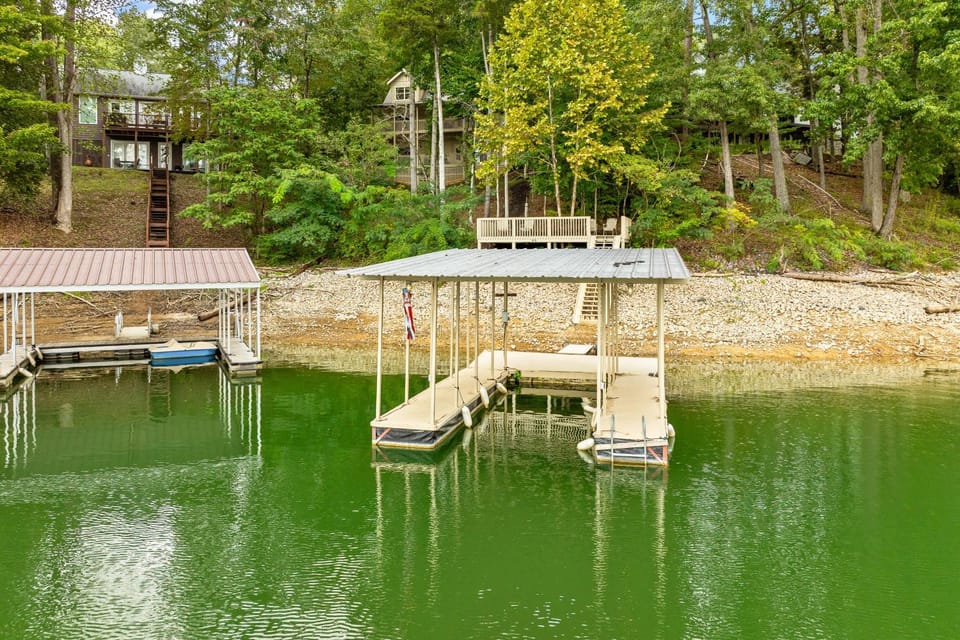 Norris Lakefront Cabin Retreat Dock Games Hot Tub Cabin in Norris Lake