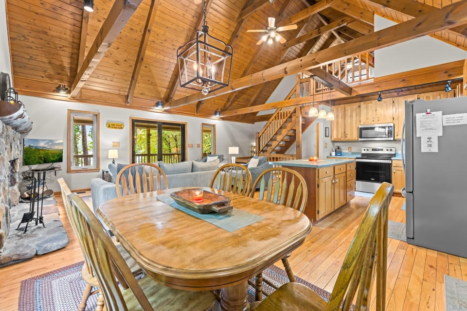 Norris Lakefront Cabin Retreat Dock Games Hot Tub Cabin in Norris Lake