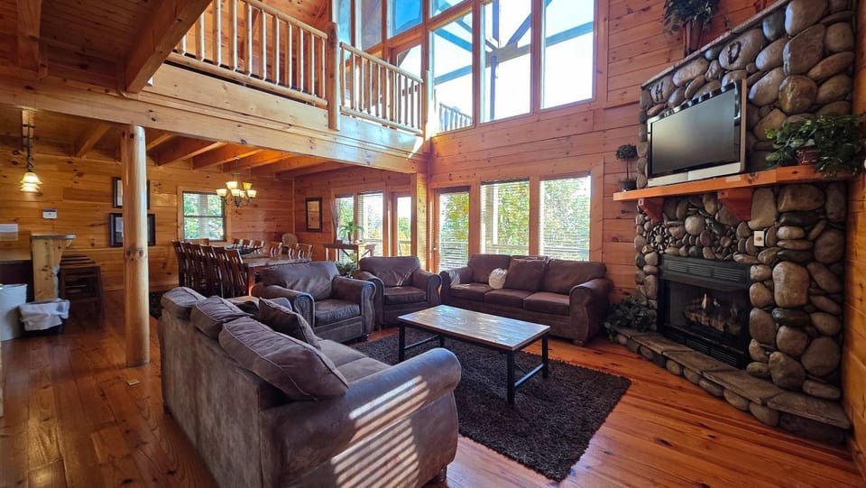 Spacious Cabin Sleep 28 Hot Tub Games Shared Pool Cabin in Sevier County