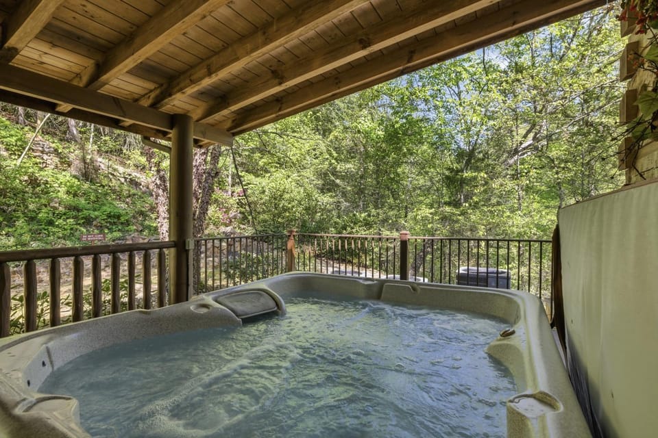 Timberstone home House in Sevier County