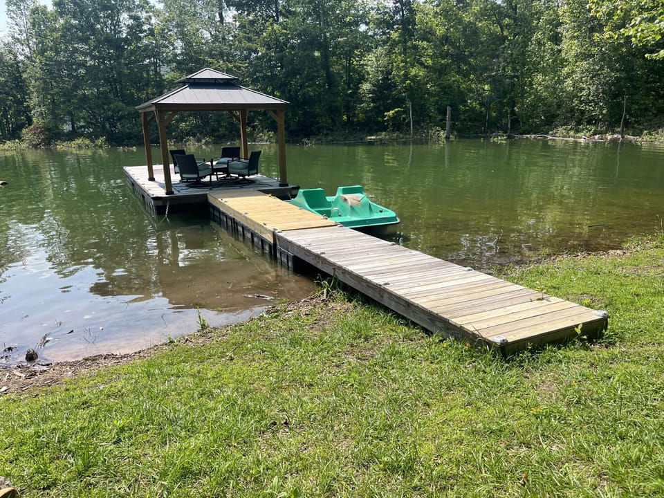 Lakeside Cabin Sleep 6 Lakefront Dock Grill Games Cabin in Norris Lake