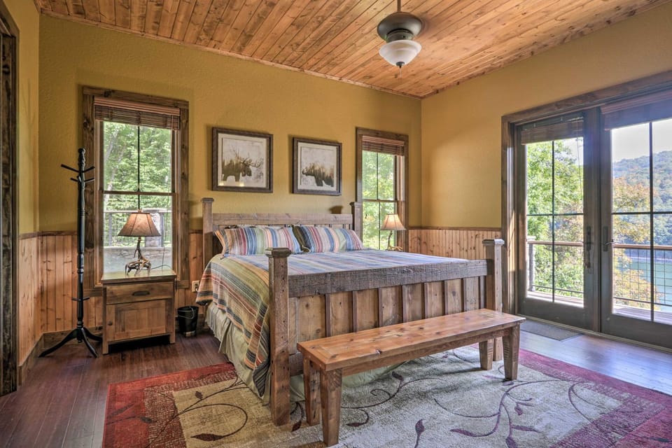 Lakefront Cabin Sleeps 16 Dock Fire Pit Hot Tub Cabin in Norris Lake