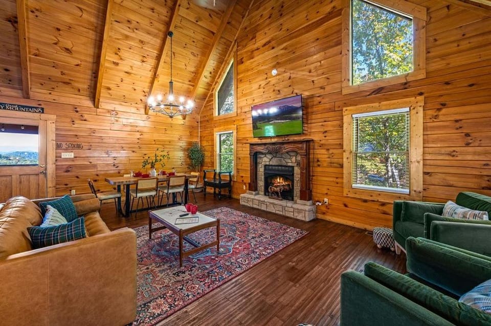 Charming Log Cabin Sleeps 8 Hot Tub Arcade Views Cabin in Gatlinburg