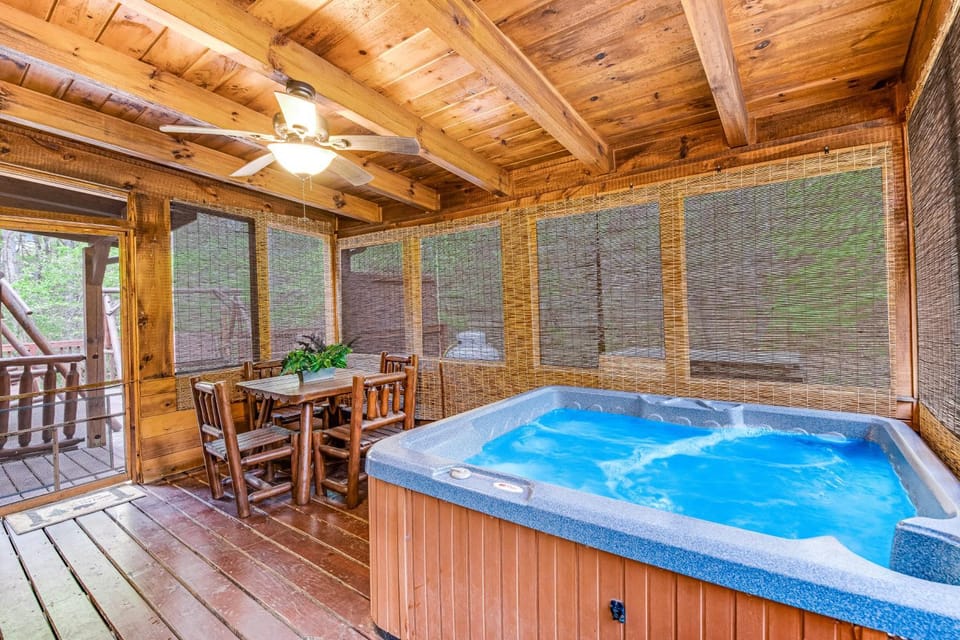 Log Cabin Sleeps 9 Hot Tub Home Theater Games Cabin in Sevier County