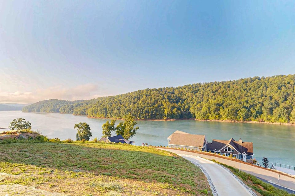 Lakeside Chalet Nr Deerfield Res Sleeps 10 Games House in Norris Lake