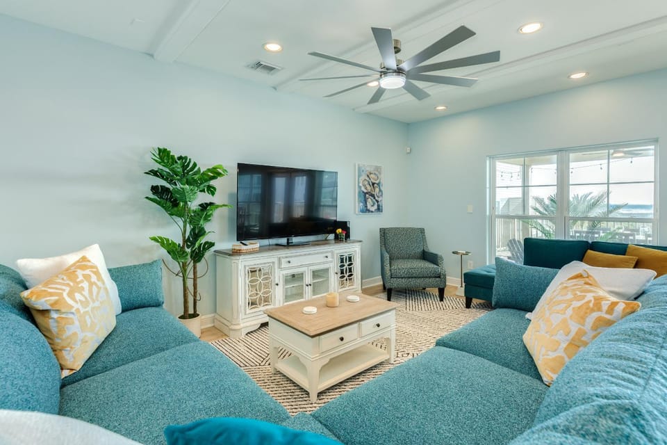 TV and multimedia, Living room, Seating area
