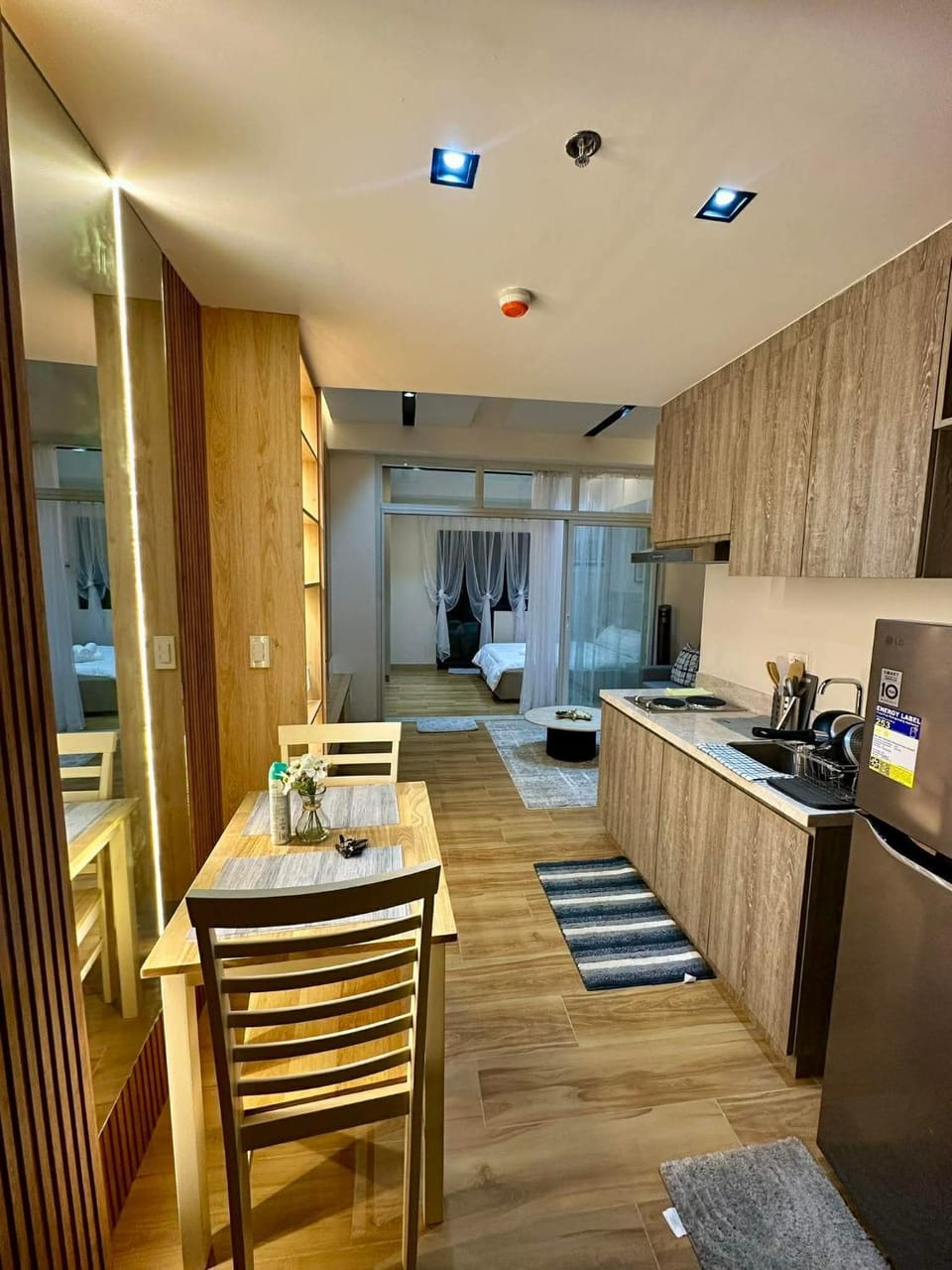 Mitzis Place at Twinlakes Belvedere Tower 1 Apartment hotel in Calabarzon