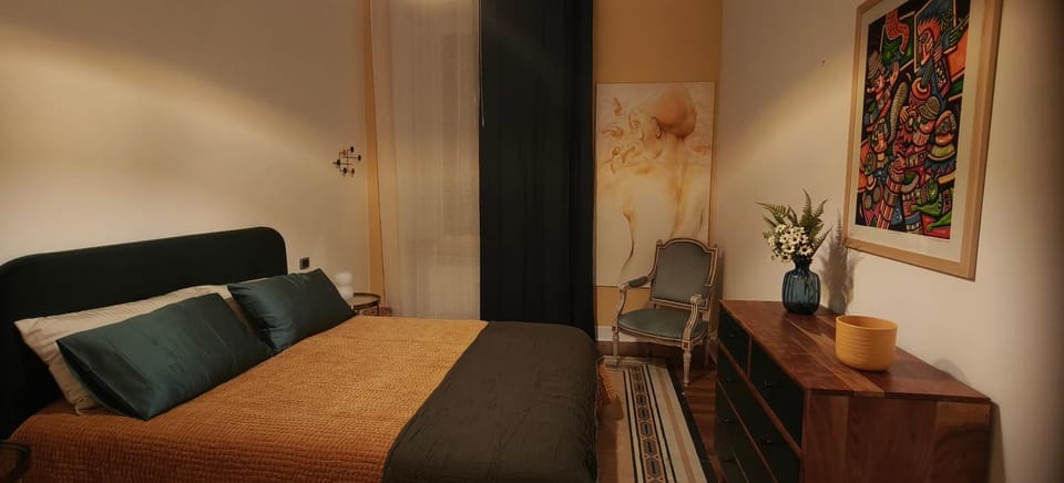 Artist Apartment Napoli center ampio ed elegante Apartment in Naples