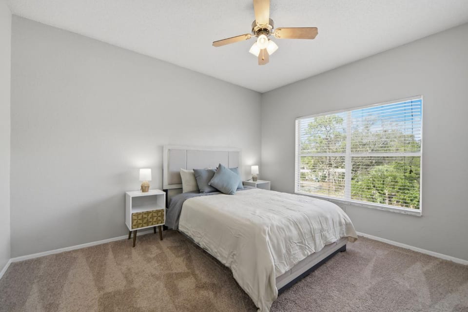 2BR with Resort-Style Amenities Apartment in Longwood