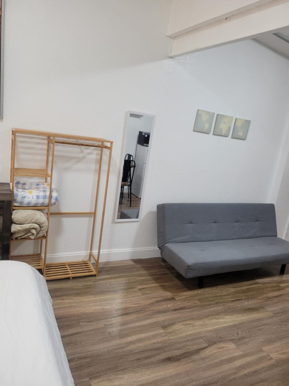 Charming Private Studio,Full Amenities, Great Location Bed and Breakfast in Orlando