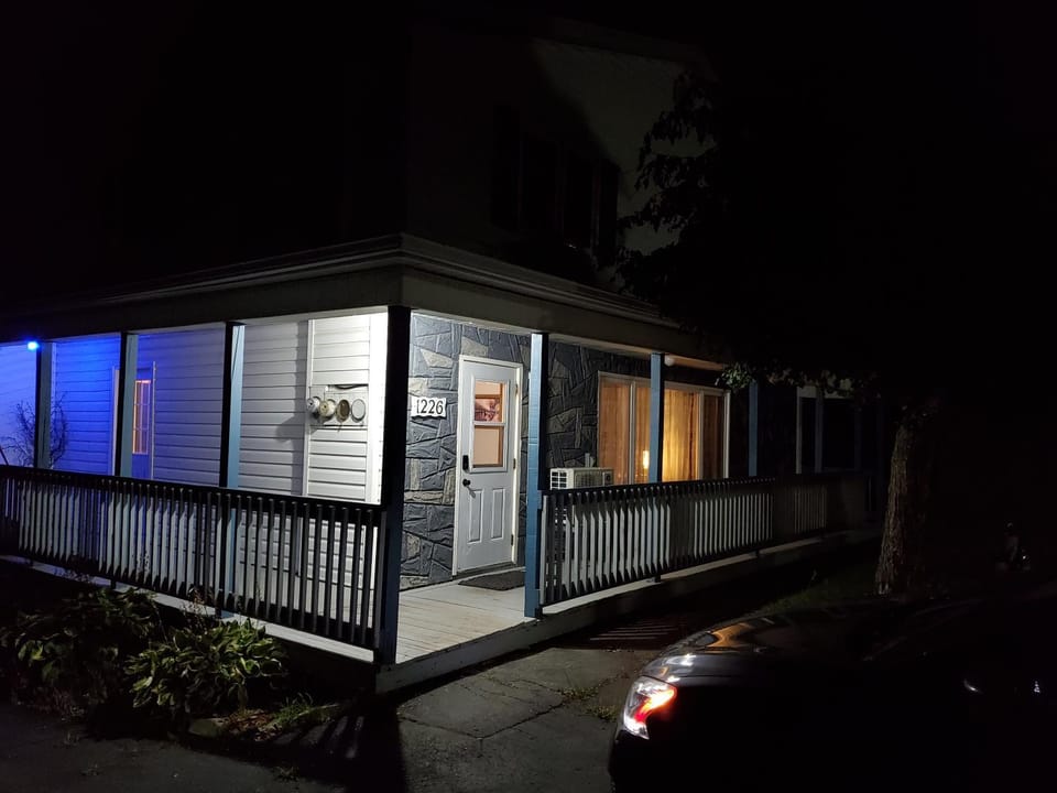 Property building, Night