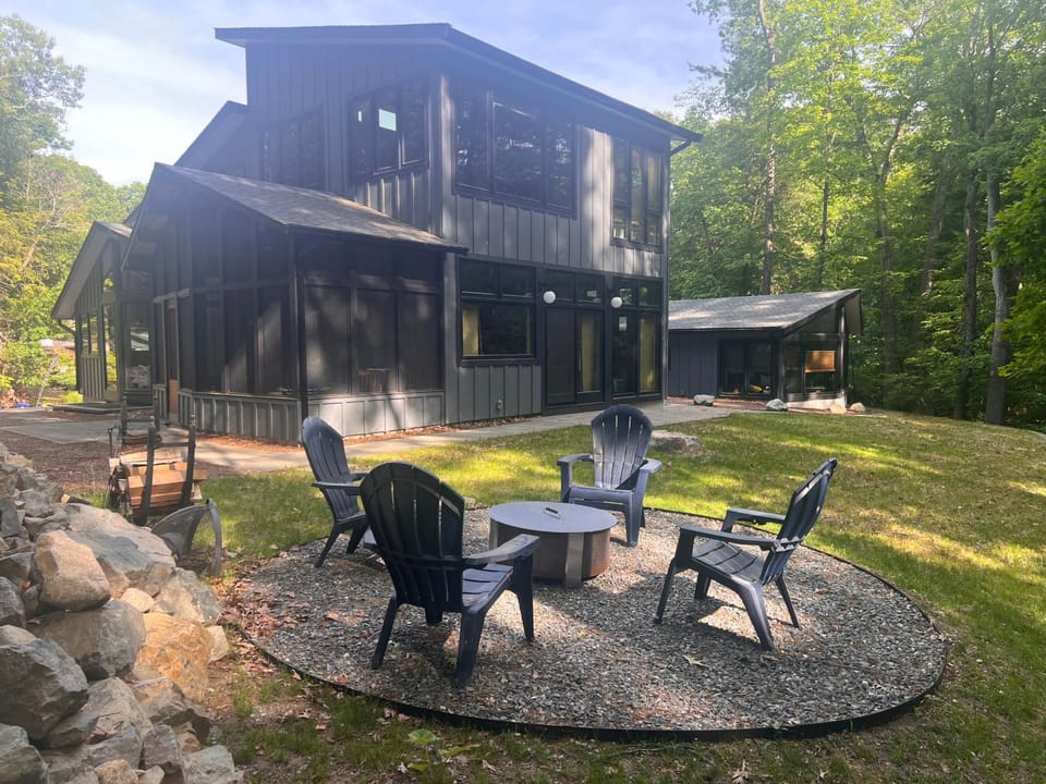 5BR Home Near Boston 4,000 Sq Ft & In-Law Suite House in Melrose