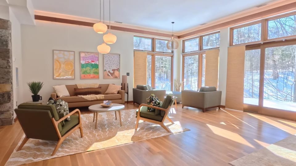 5BR Home Near Boston 4,000 Sq Ft & In-Law Suite House in Melrose