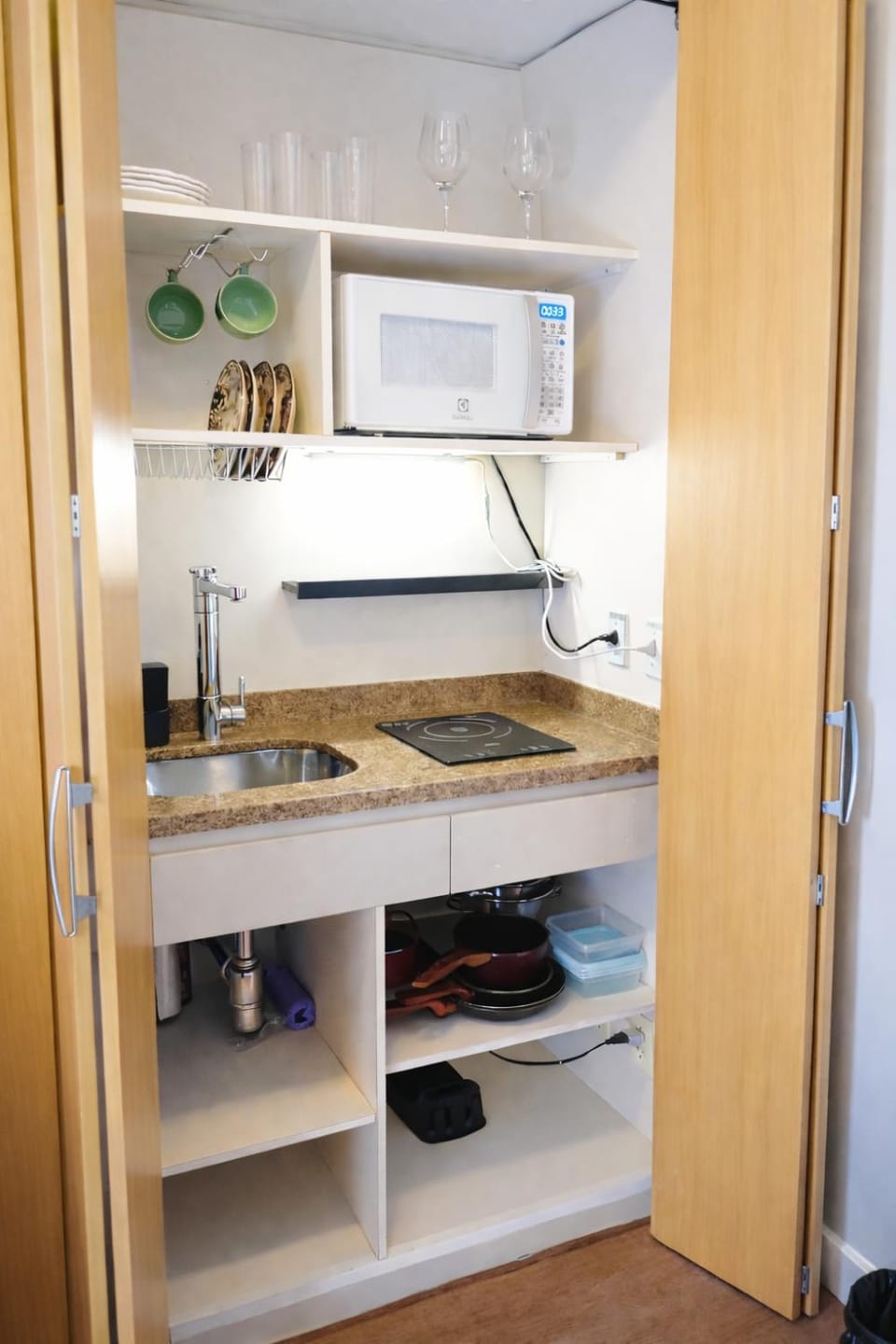 Kitchen or kitchenette