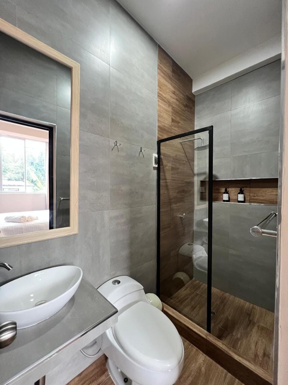 Shower, Bathroom, towels