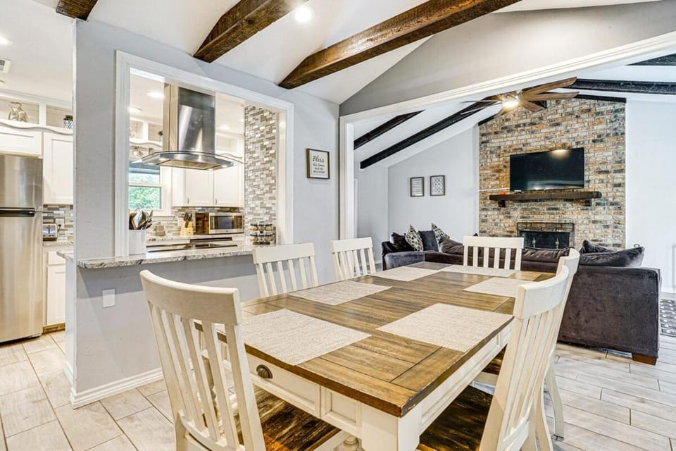 Property building, Dining area