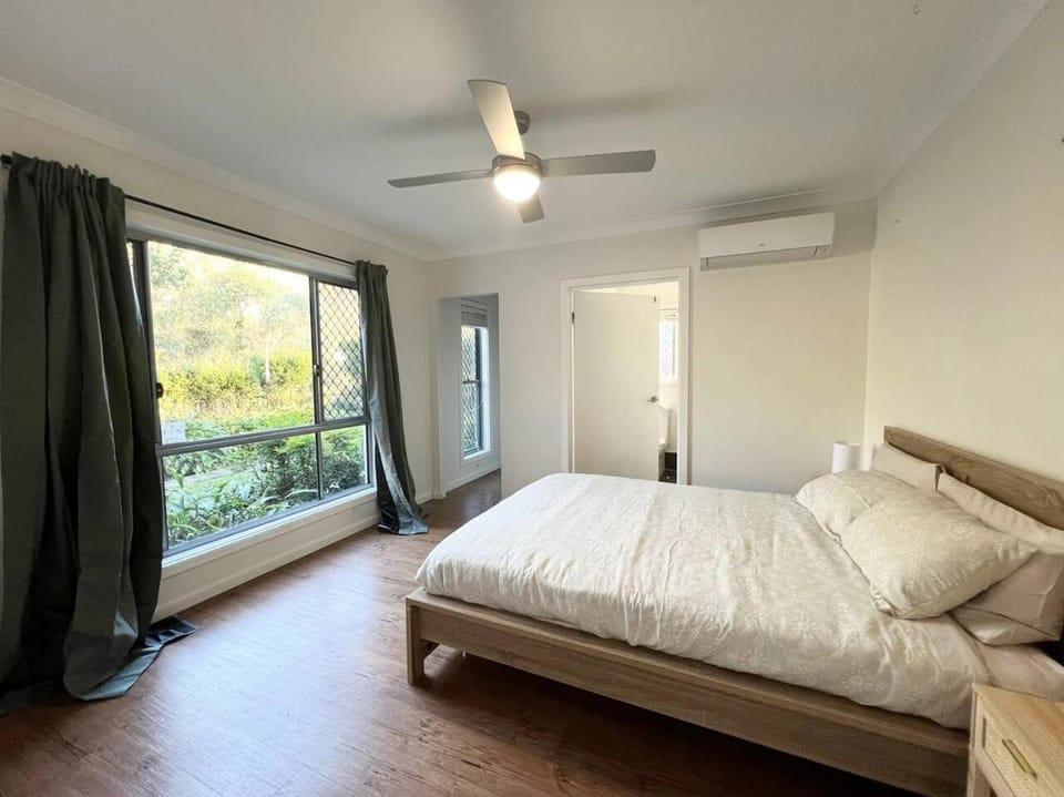 3BR Newly Furnished Spacious Unit in a Duplex at Coomera - Holiday Home House in Coomera