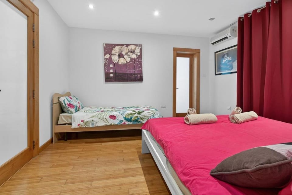 Luxury apt 110m from the sea, Balluta Bay, Sliema Apartment in Sliema