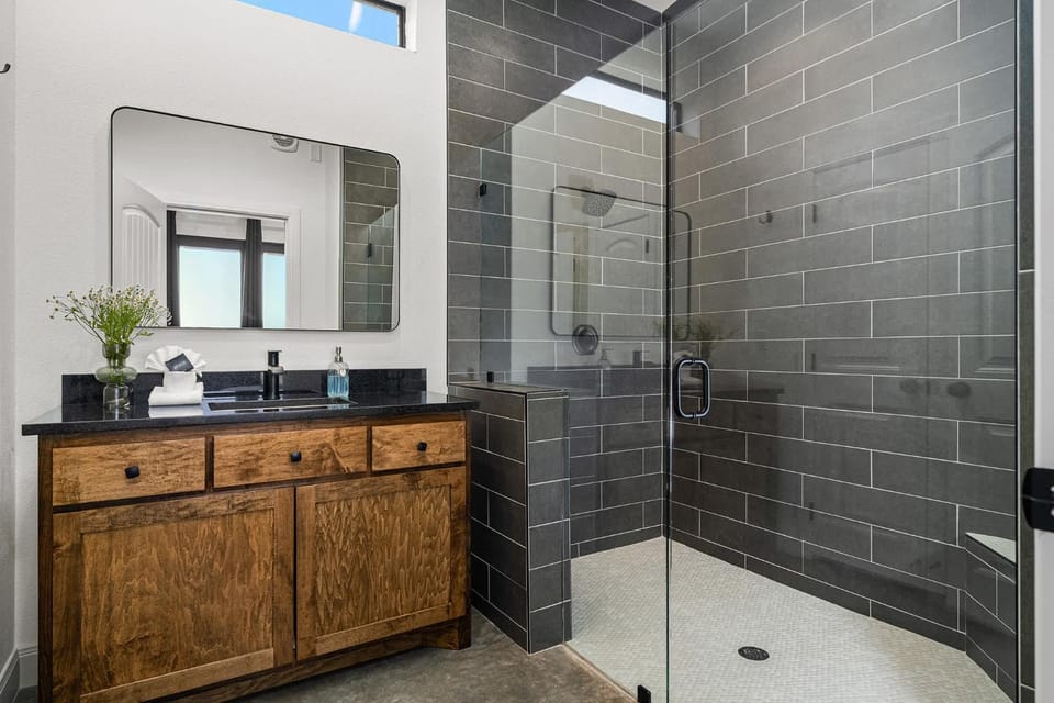 Ironstone Casita at Featherstone Ranch House in Rio Grande