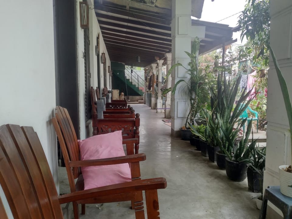 ADOBE AFFECTIOn Apartment in Tangalle