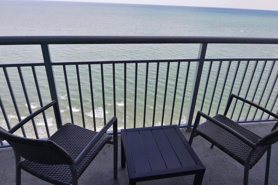 View (from property/room), Balcony/Terrace, Sea view
