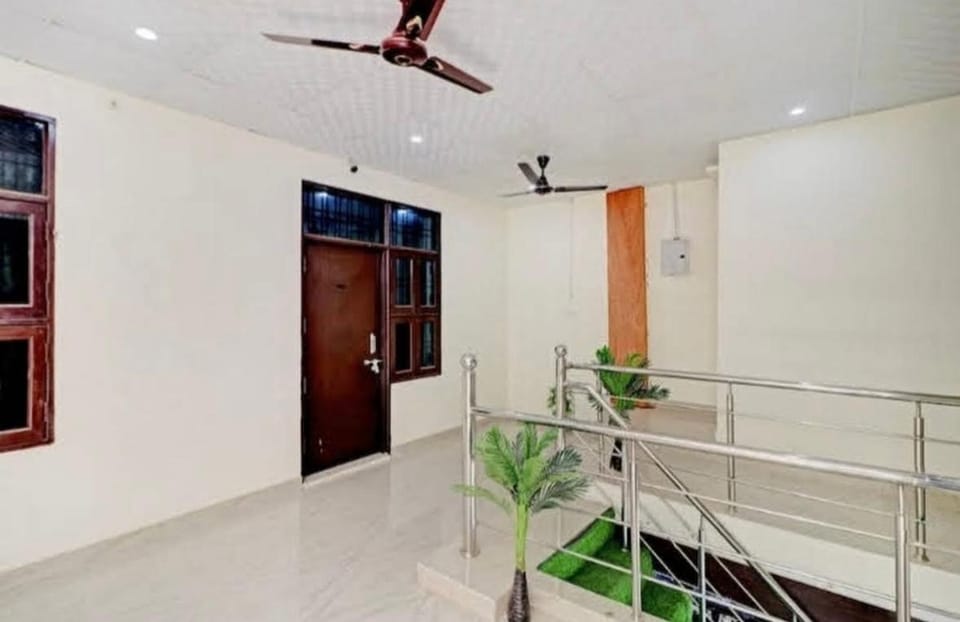 Gold Hotel Hotel in Noida