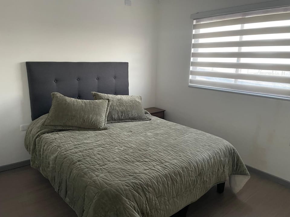Photo of the whole room, Bedroom