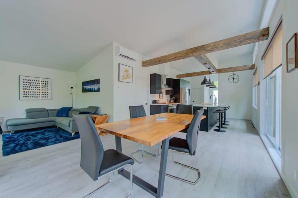 L'Escapade du Domaine - Peaceful Nature Stay Chalet in Quebec