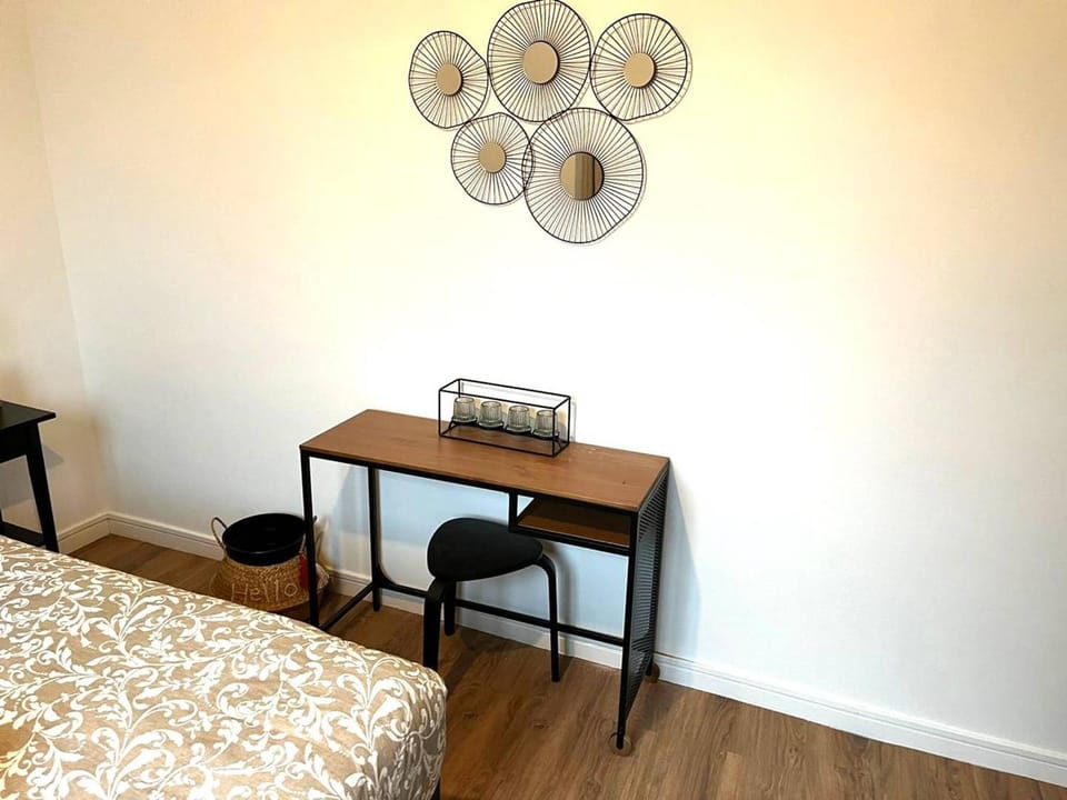 Charmant T2 à Reims, parfait pour couples ou professionnels - FR-1-870-18 Apartment in Reims