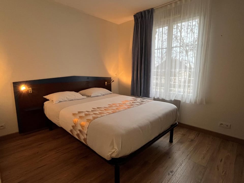 Appartement T3 lumineux proche Thermes - Piscine Commune, WIFI - FR-1-541-201 Apartment in Nouvelle-Aquitaine
