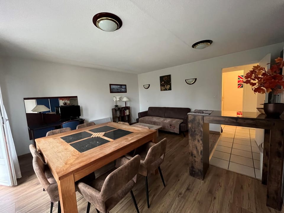 Appartement T3 lumineux proche Thermes - Piscine Commune, WIFI - FR-1-541-201 Apartment in Nouvelle-Aquitaine