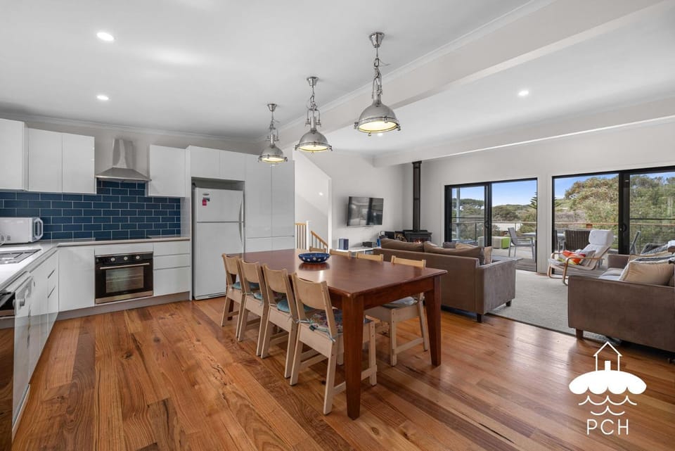 Ryans Rising Stay 3 Pay 2 Winter Special House in Sandy Point
